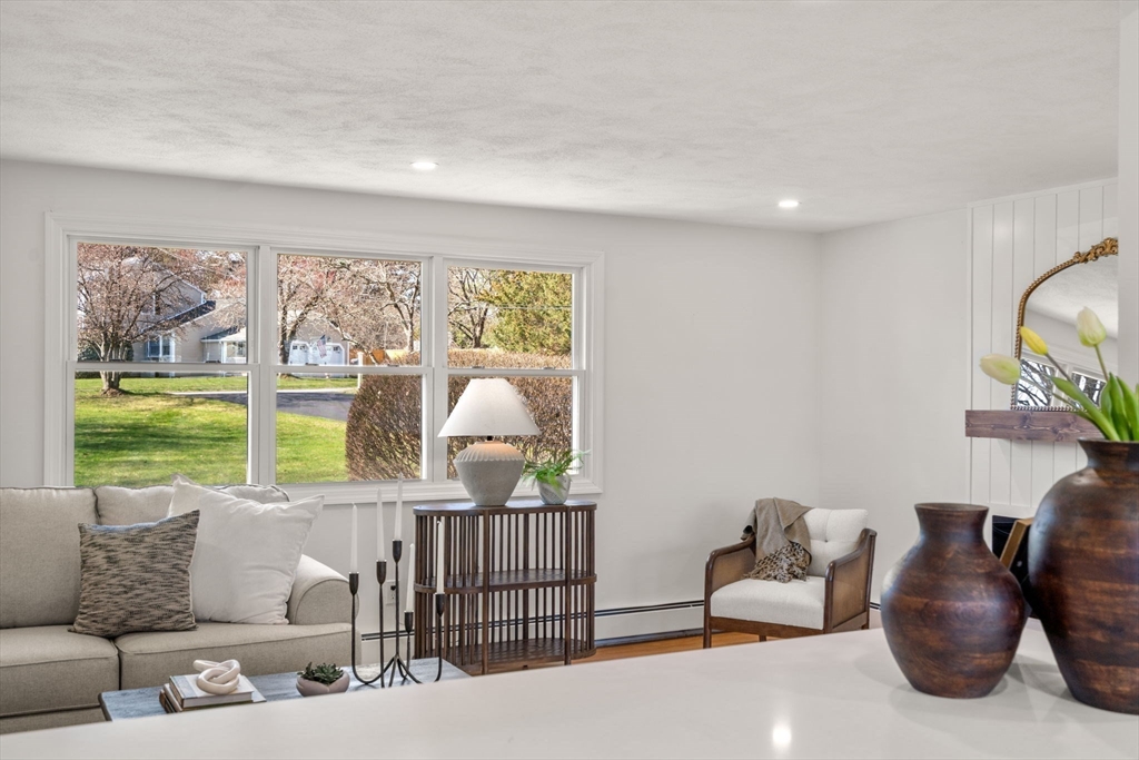 30 Mill Pond Ln