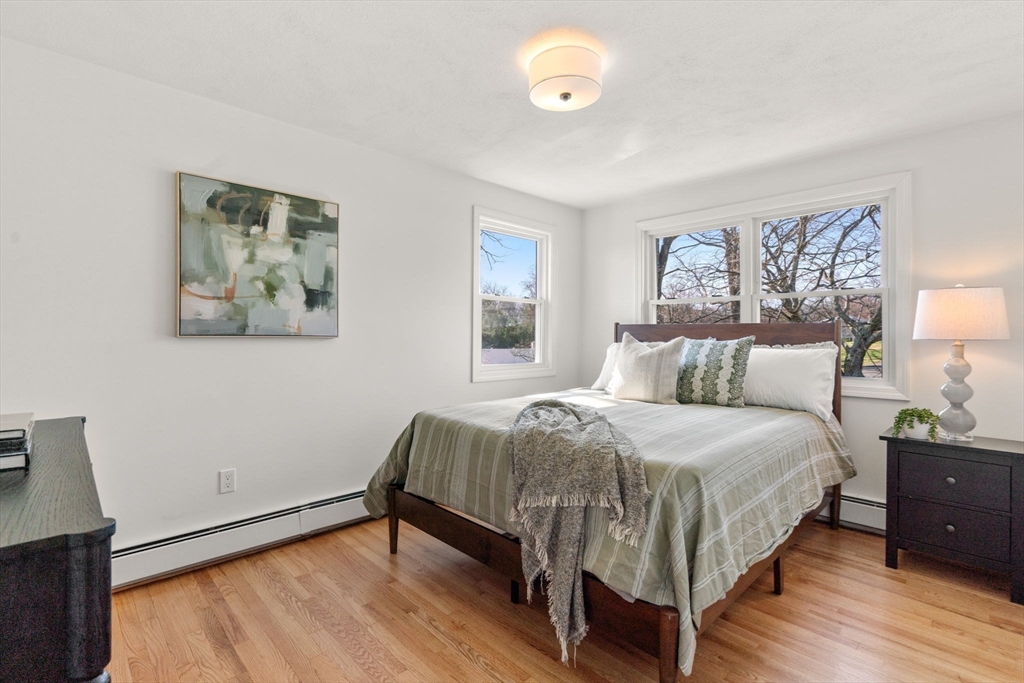 30 Mill Pond Ln