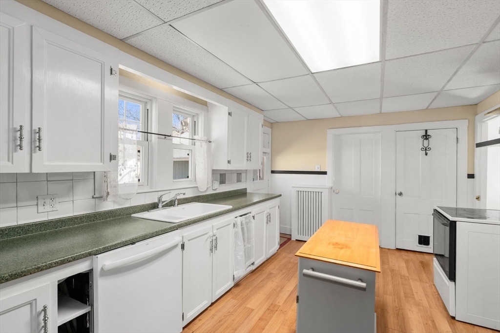 52 Pleasant St