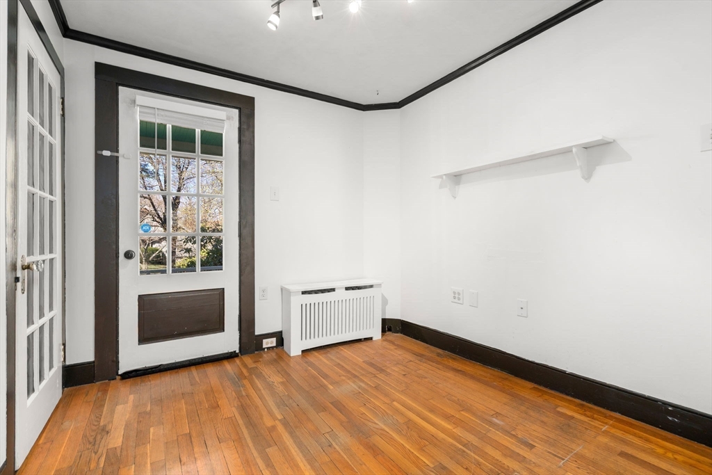 52 Pleasant St