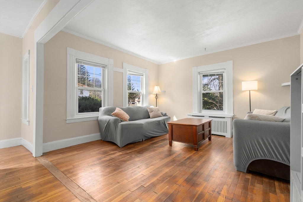 52 Pleasant St