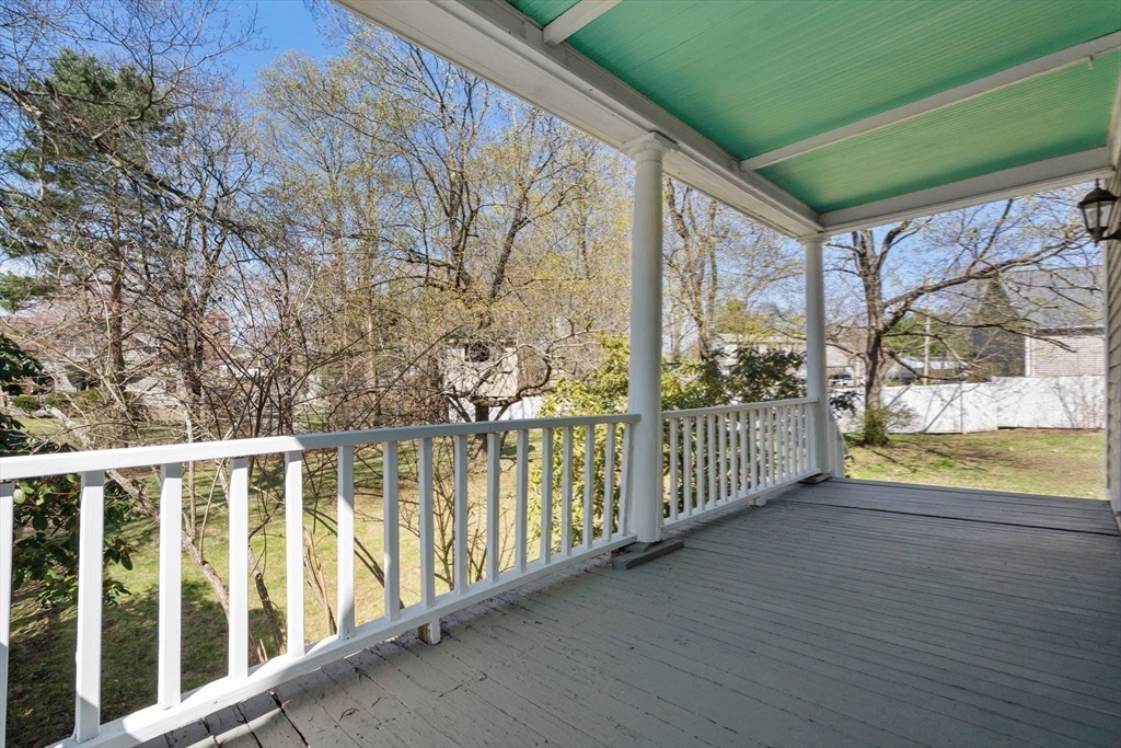 52 Pleasant St
