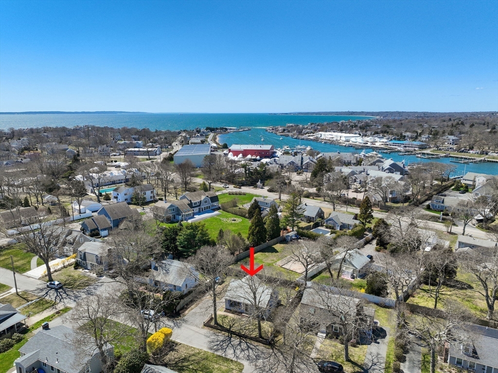 16 Eldona Ave