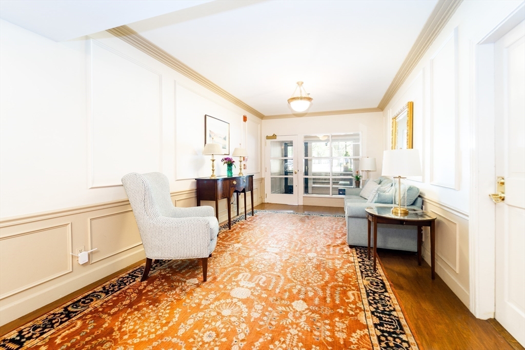 236 Beacon St # 1H