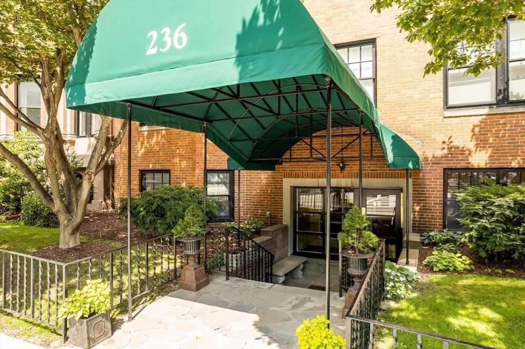 236 Beacon St # 1H