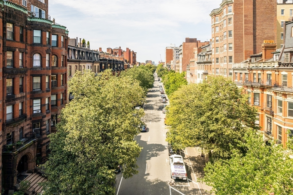 236 Beacon St # 1H