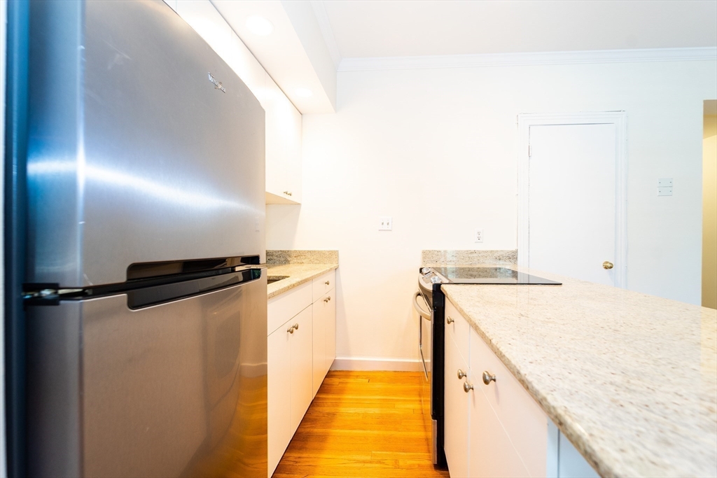 236 Beacon St # 1H