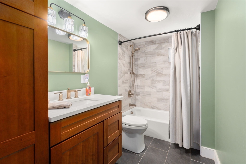 87 Providence St