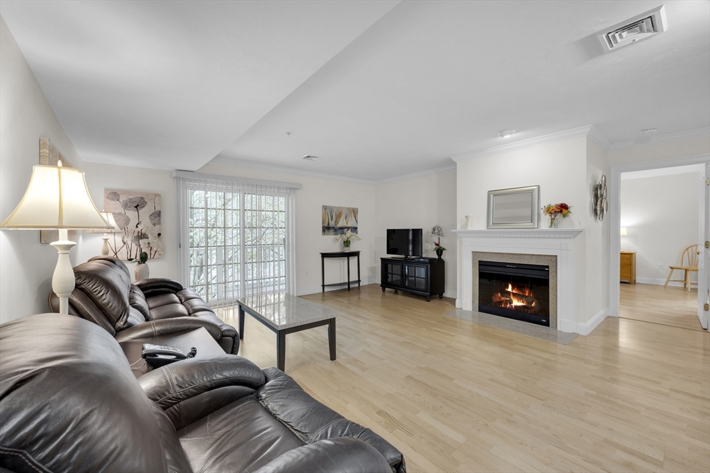 1 Lenox St # 203