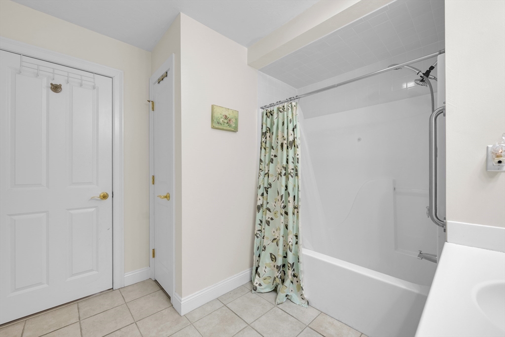 1 Lenox St # 203