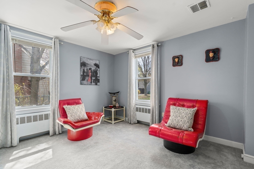 28 Saint Dennis Dr