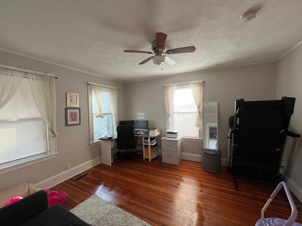 54-56 Cranch St # 1