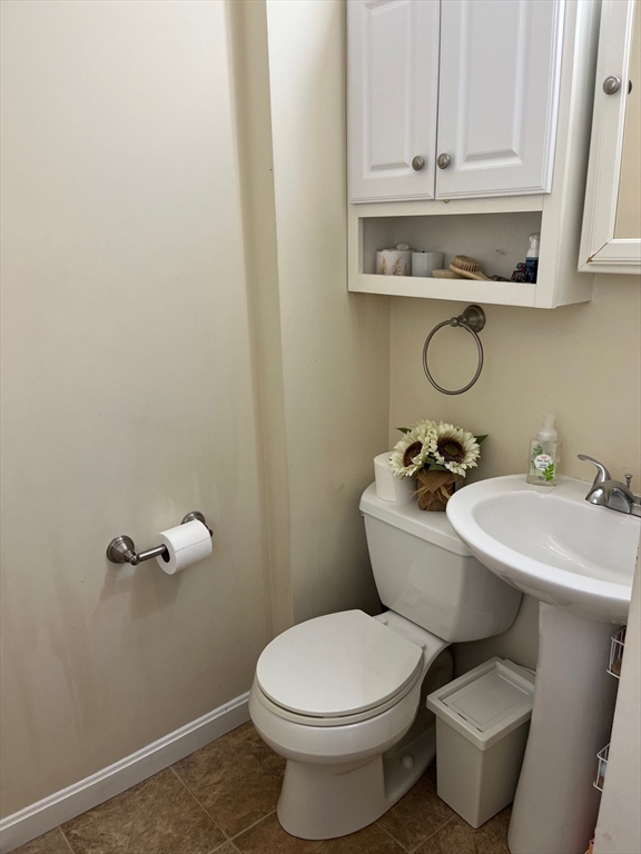 54-56 Cranch St # 1