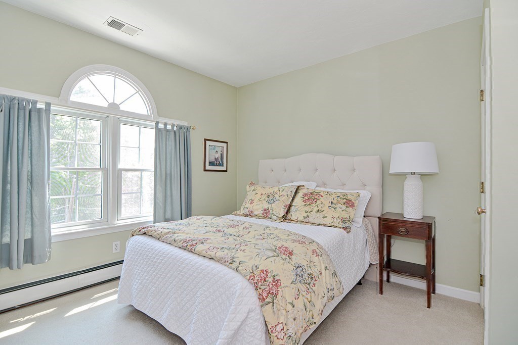 9 Eastmount Rd
