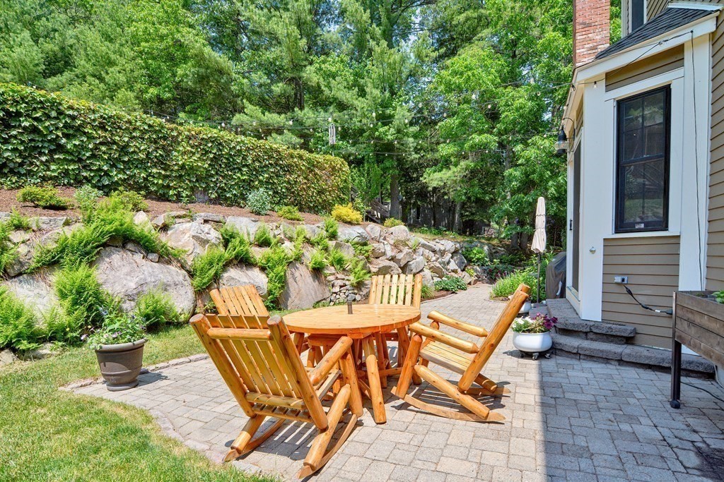 9 Eastmount Rd