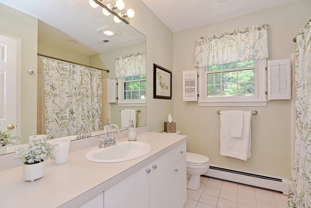 9 Eastmount Rd