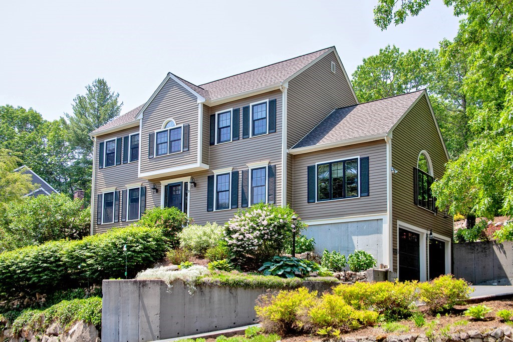 9 Eastmount Rd