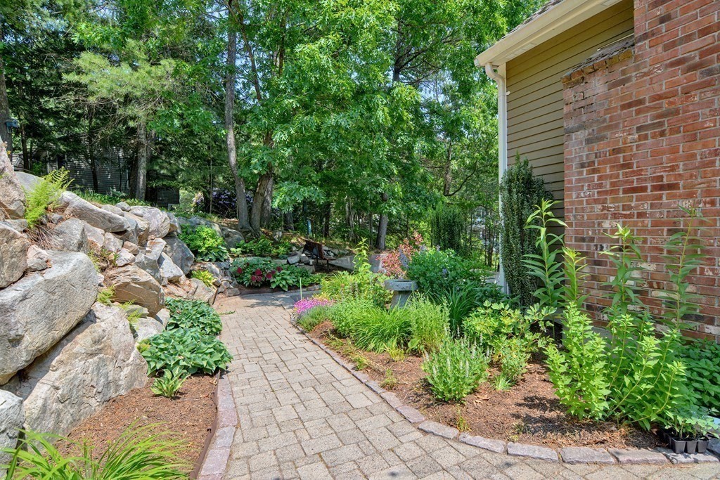 9 Eastmount Rd