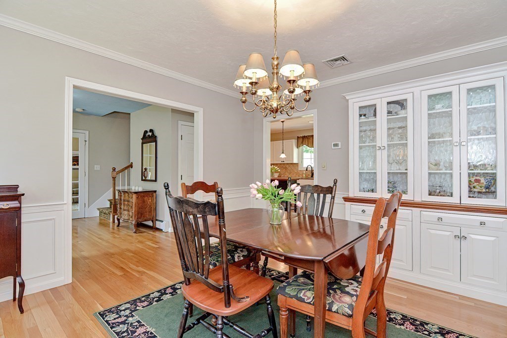 9 Eastmount Rd