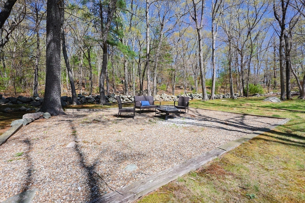 17 Tamarack Road