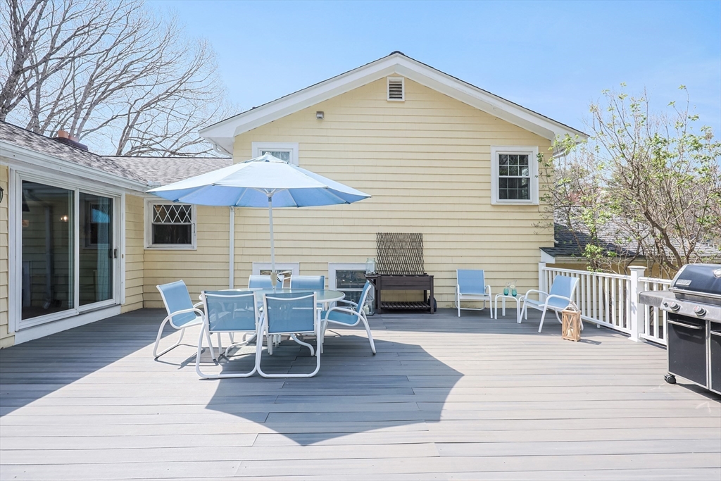17 Tamarack Road