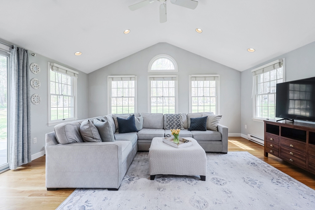 17 Tamarack Road