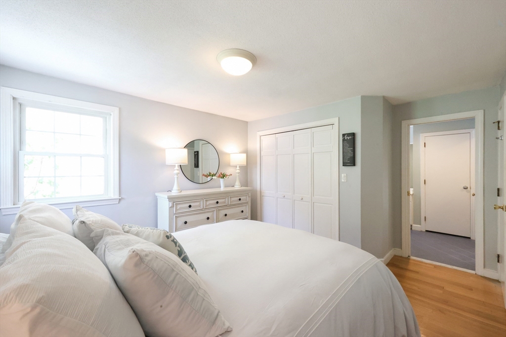 17 Tamarack Road