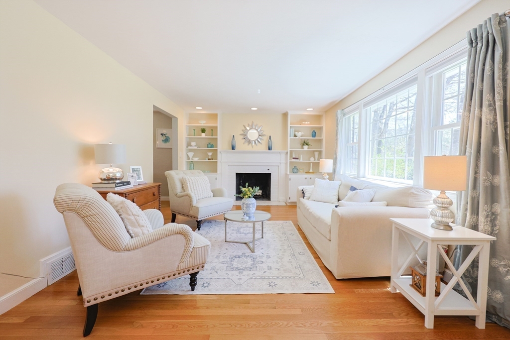 17 Tamarack Road