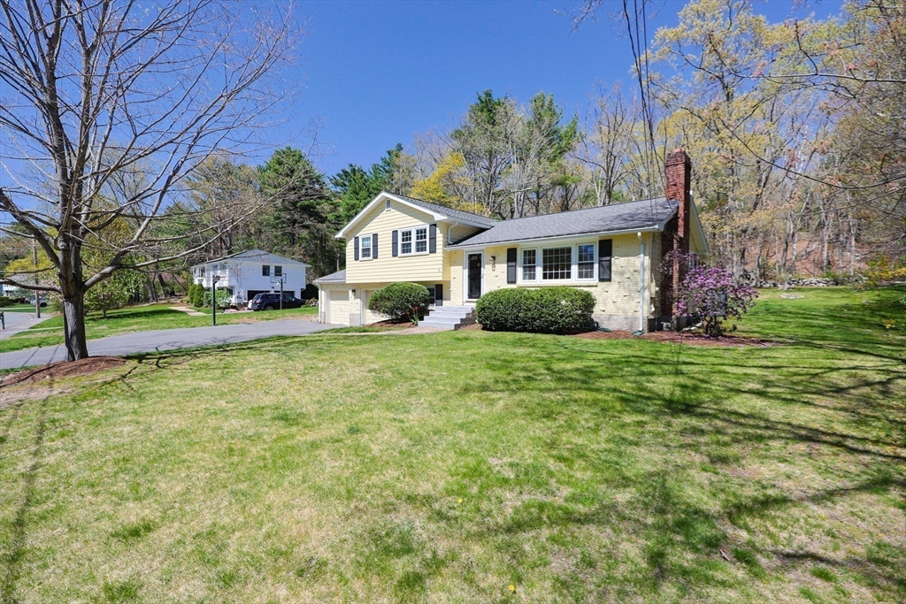 17 Tamarack Road