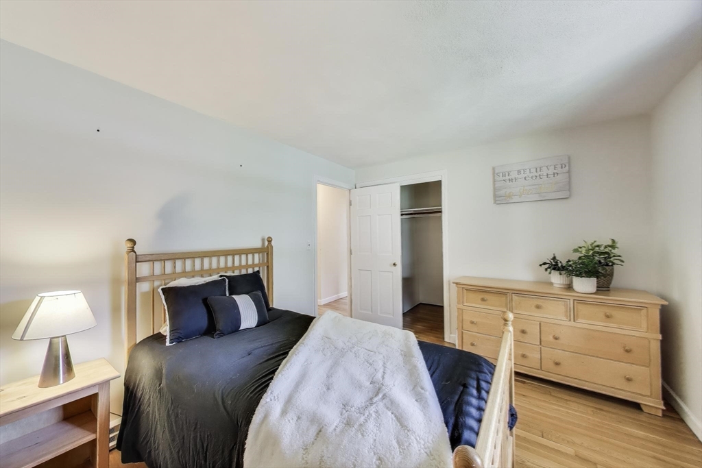 24 Spruce Dr