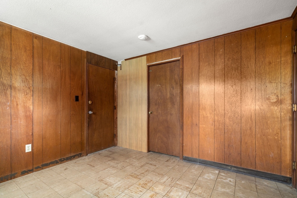28 Arnold Rd