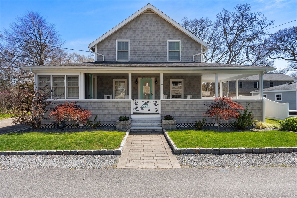 7 Hawthorne Ct