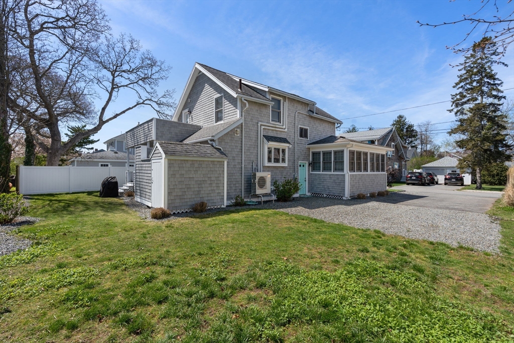 7 Hawthorne Ct