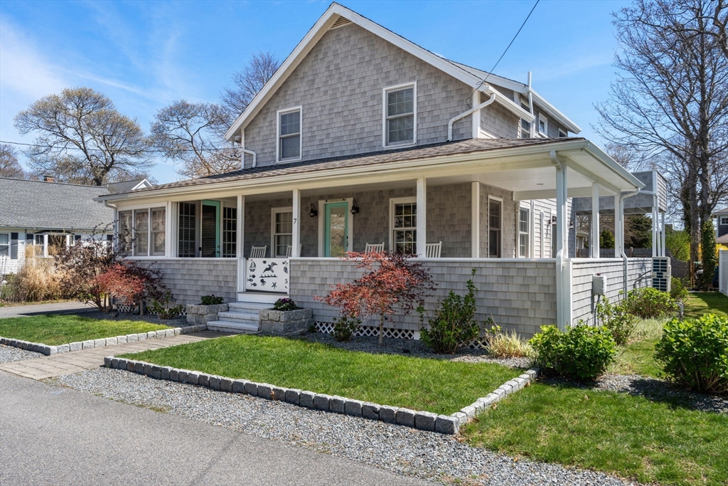 7 Hawthorne Ct