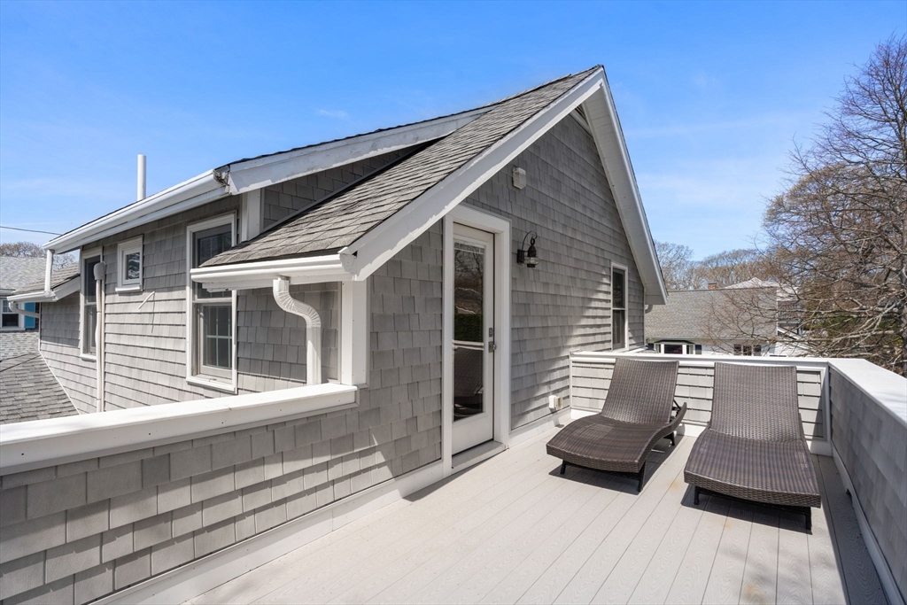 7 Hawthorne Ct