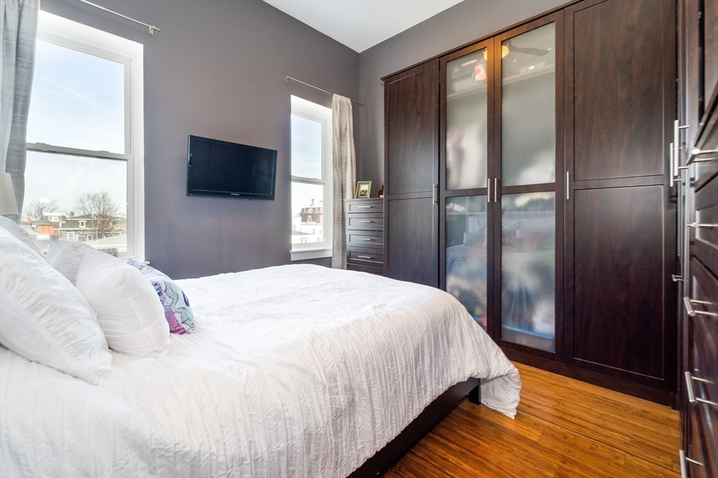 309 Emerson St # 16