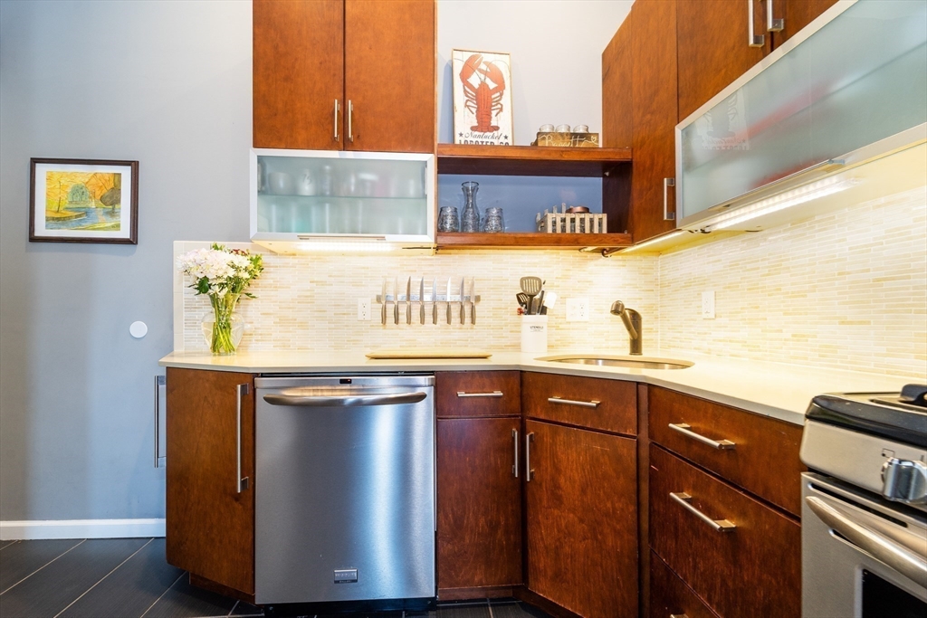 309 Emerson St # 16