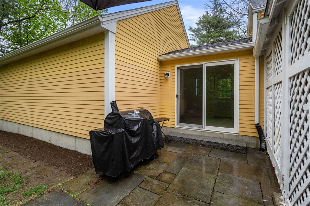 333 Wood St
