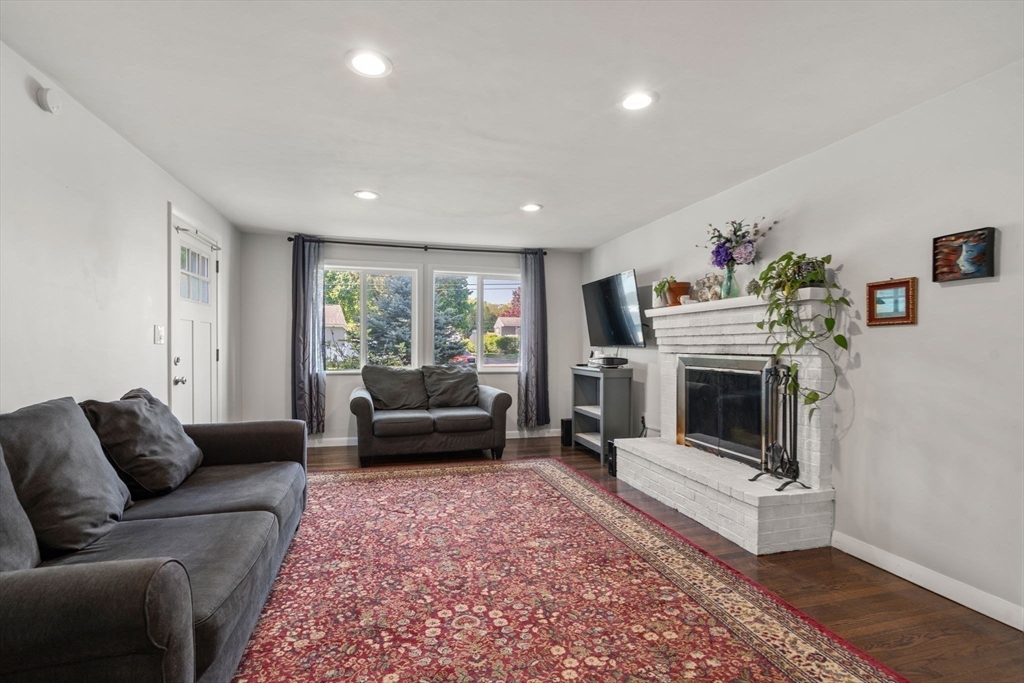 37 Porter Rd