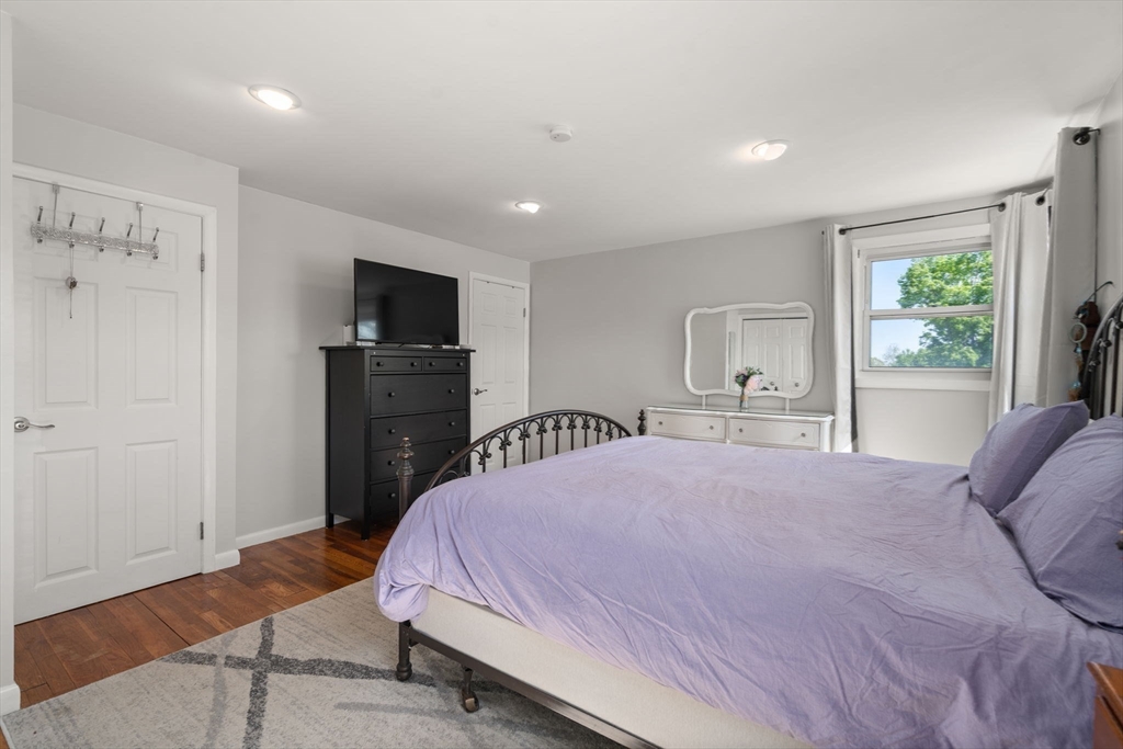 37 Porter Rd