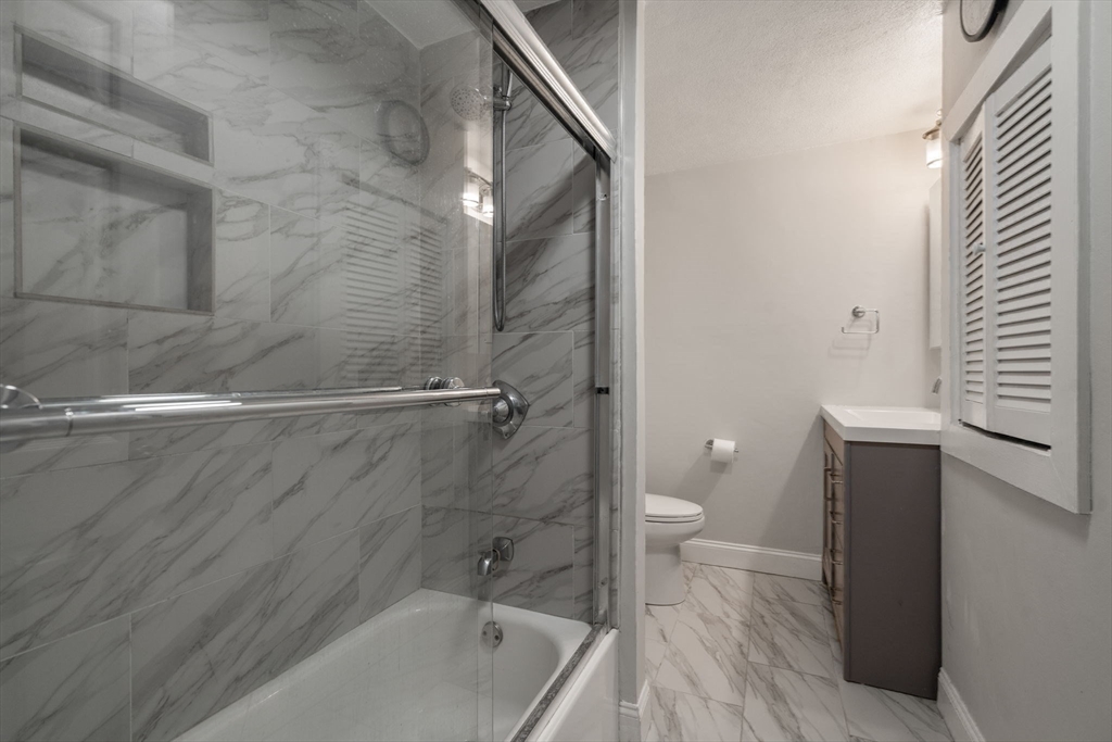 37 Porter Rd