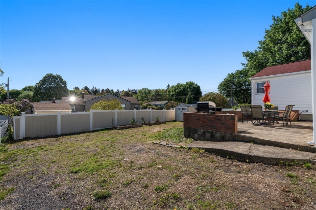 37 Porter Rd