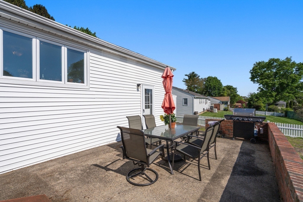 37 Porter Rd