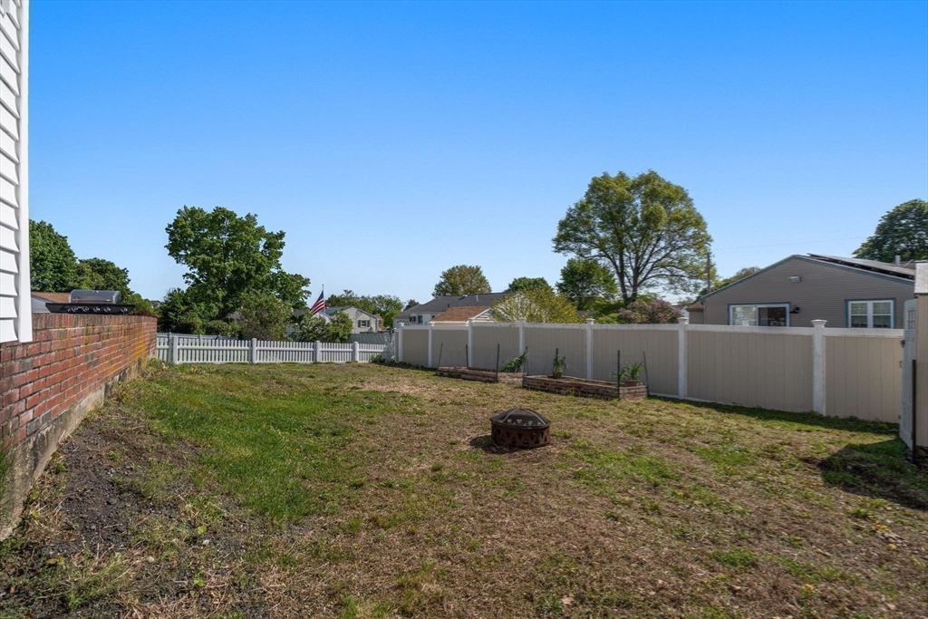 37 Porter Rd