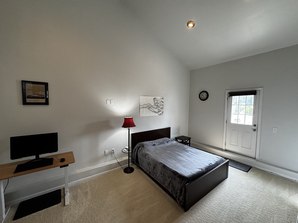 37 Porter Rd