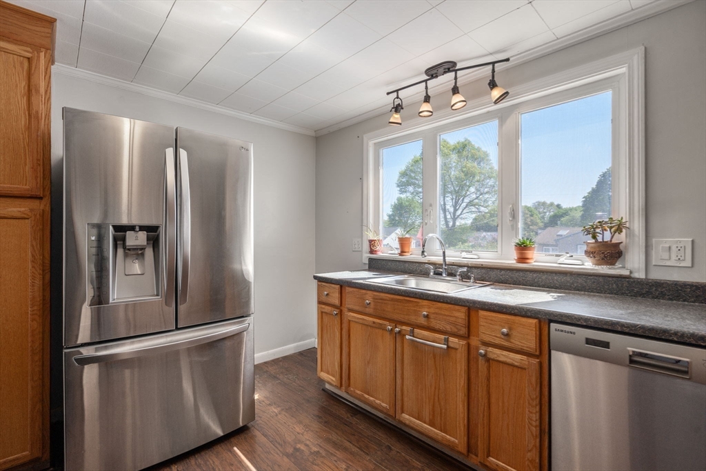 37 Porter Rd