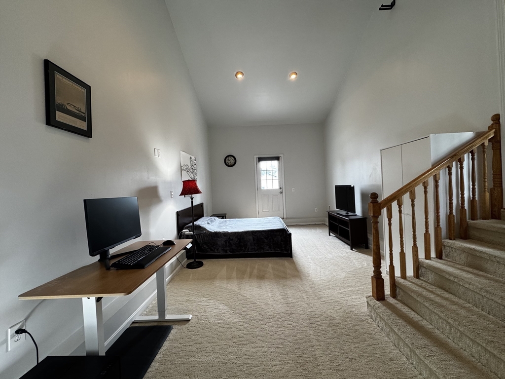37 Porter Rd