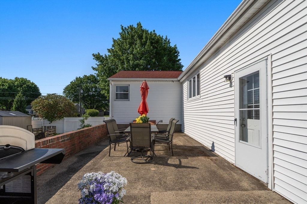 37 Porter Rd