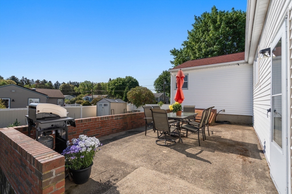 37 Porter Rd