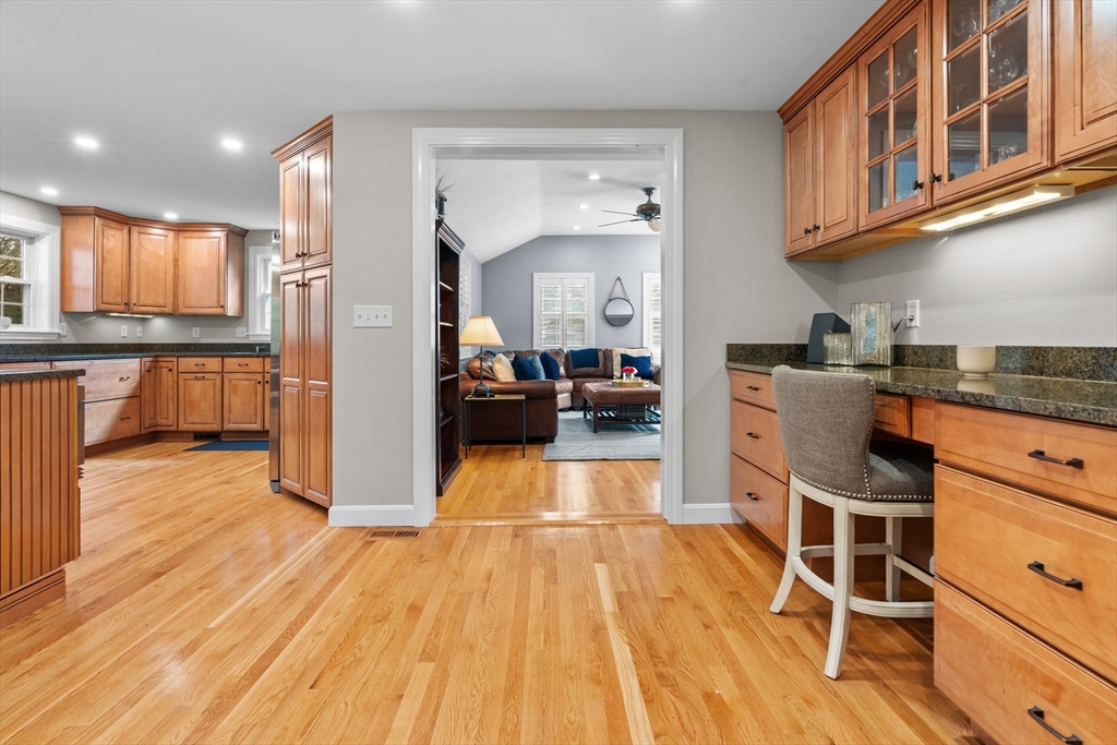 26 Cushing Rd